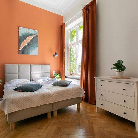 Vintage Apartment Gertrudy Street Краків Екстер'єр фото